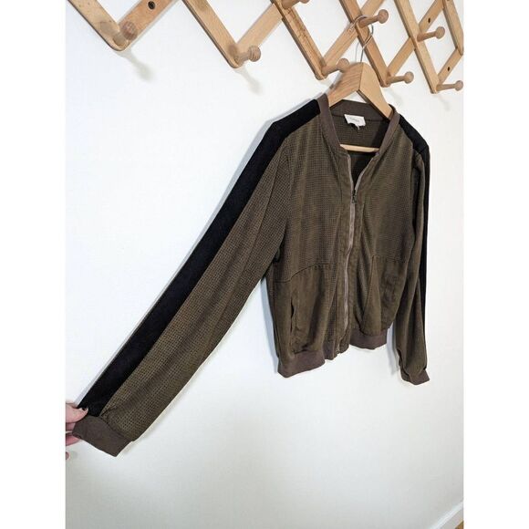 Bohme Suede Perforated Bomber Style Lightweight Jacket - Size M - Picture 3 of 7